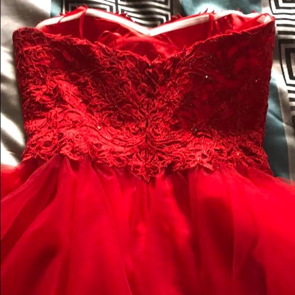 PROM DRESS - Picture 4 of 7